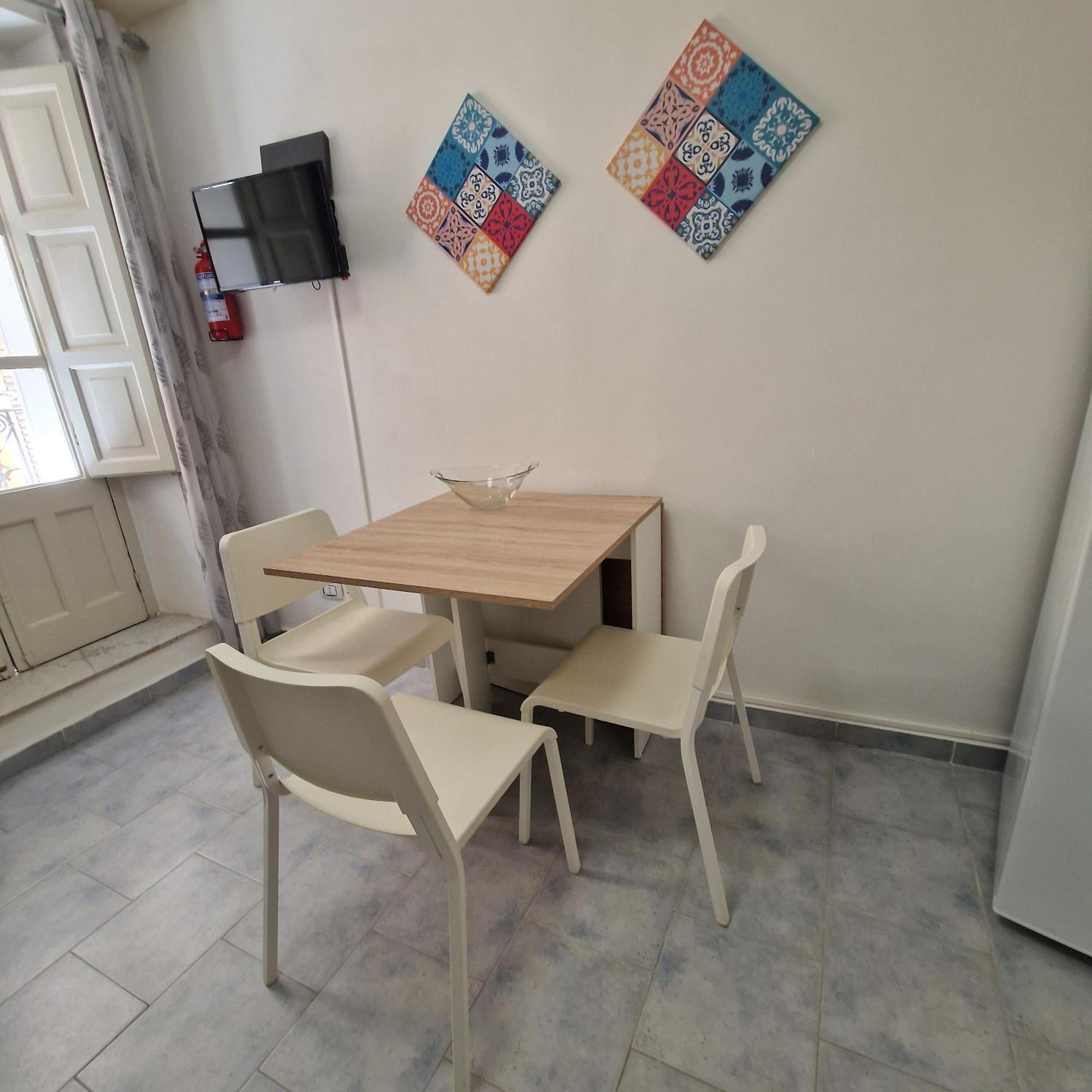 Rocksea Apartments Чефалу Екстериор снимка